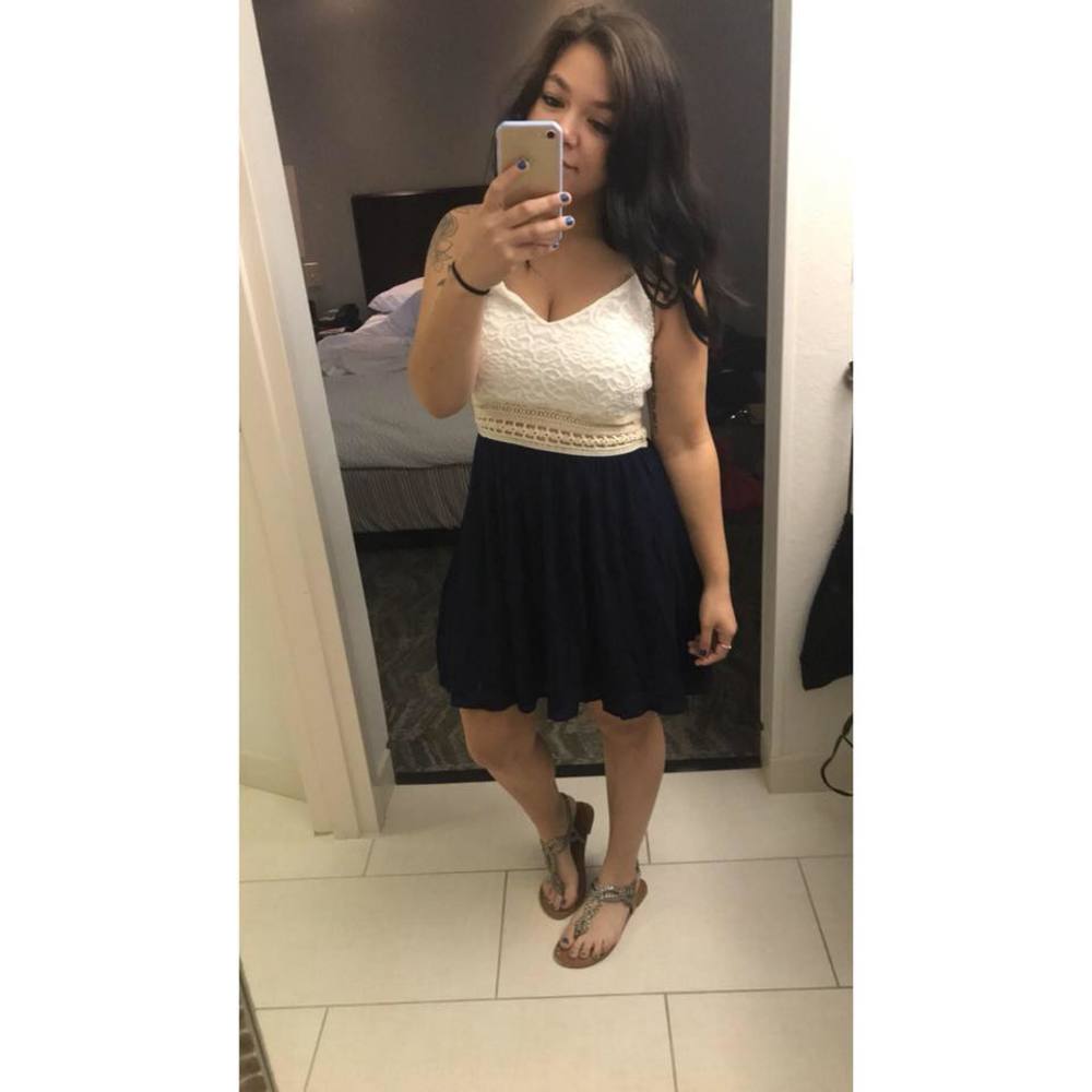 Meet your Posher, Chloe